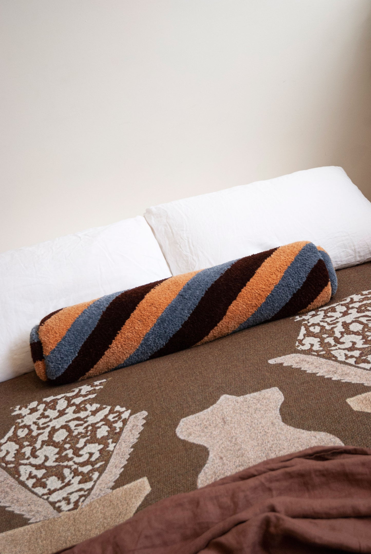 Nova Bolster - Bonbon