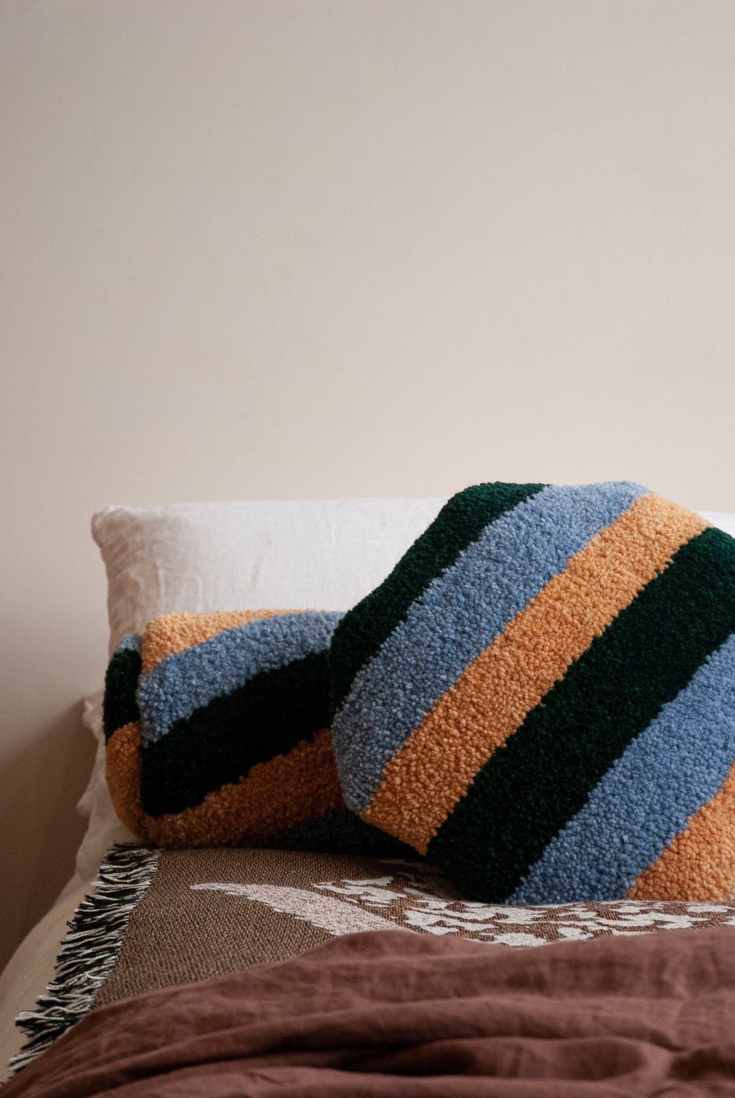 Otto Cushion - Eden