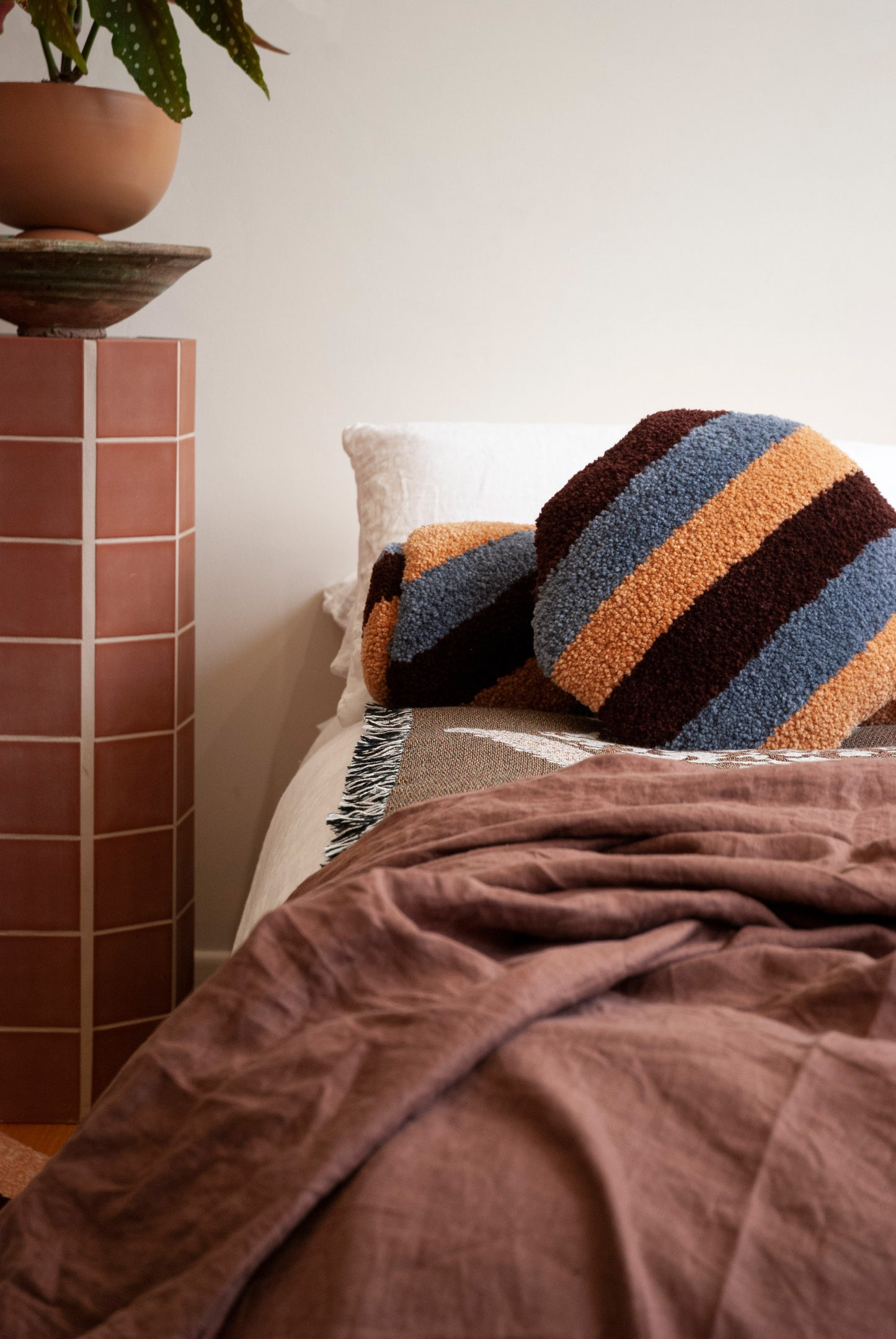 Otto Cushion - Bonbon