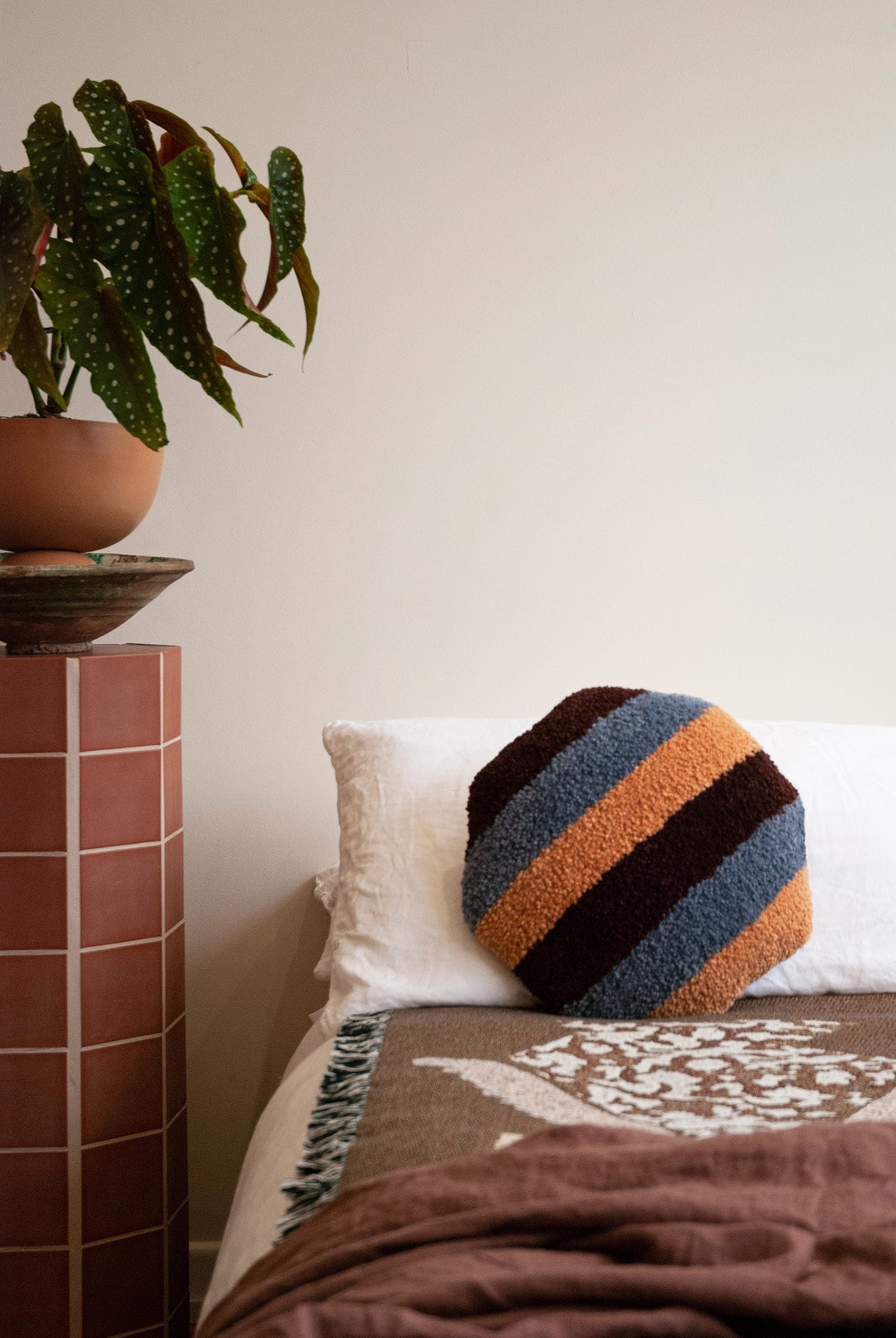 Otto Cushion - Bonbon