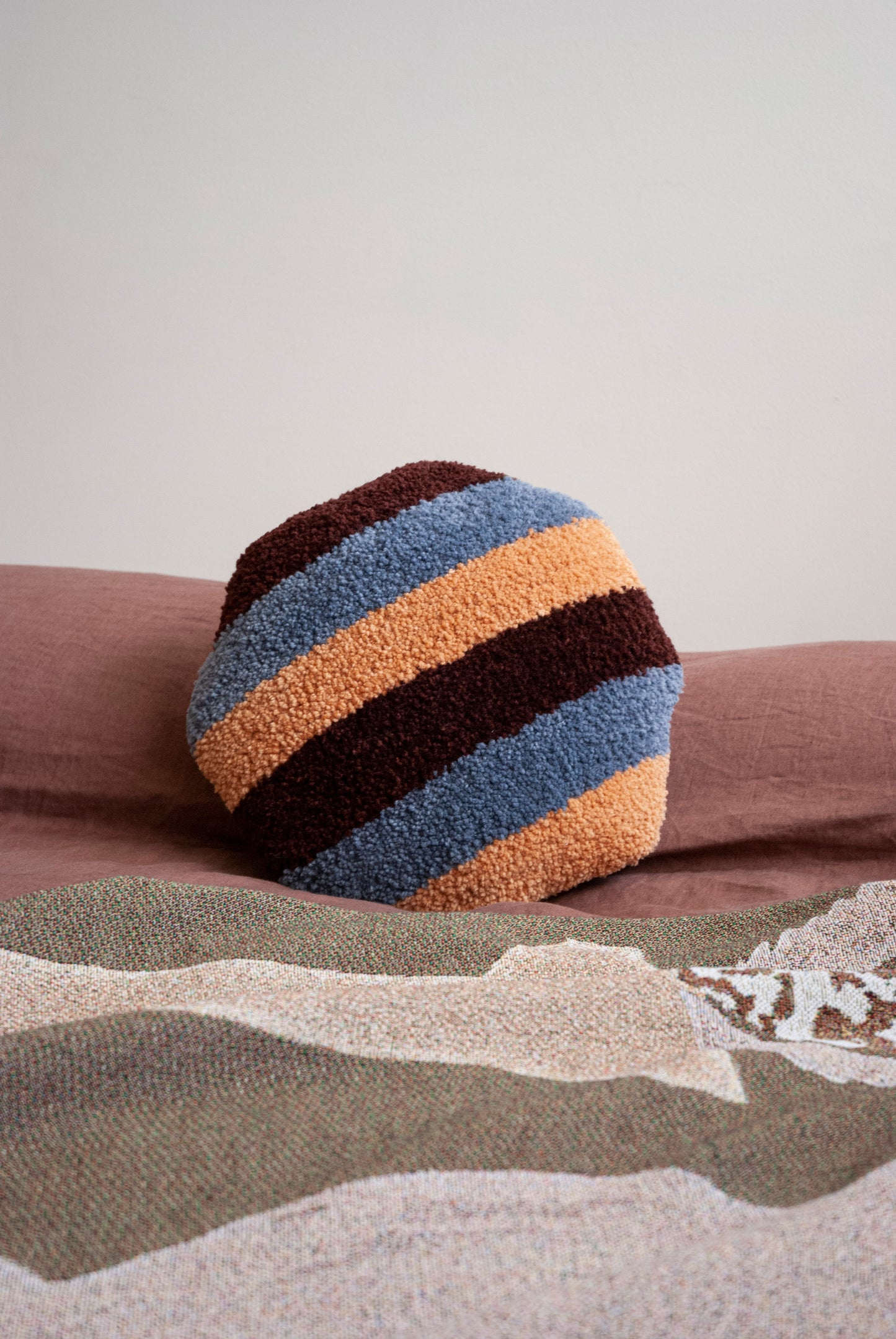 Otto Cushion - Bonbon
